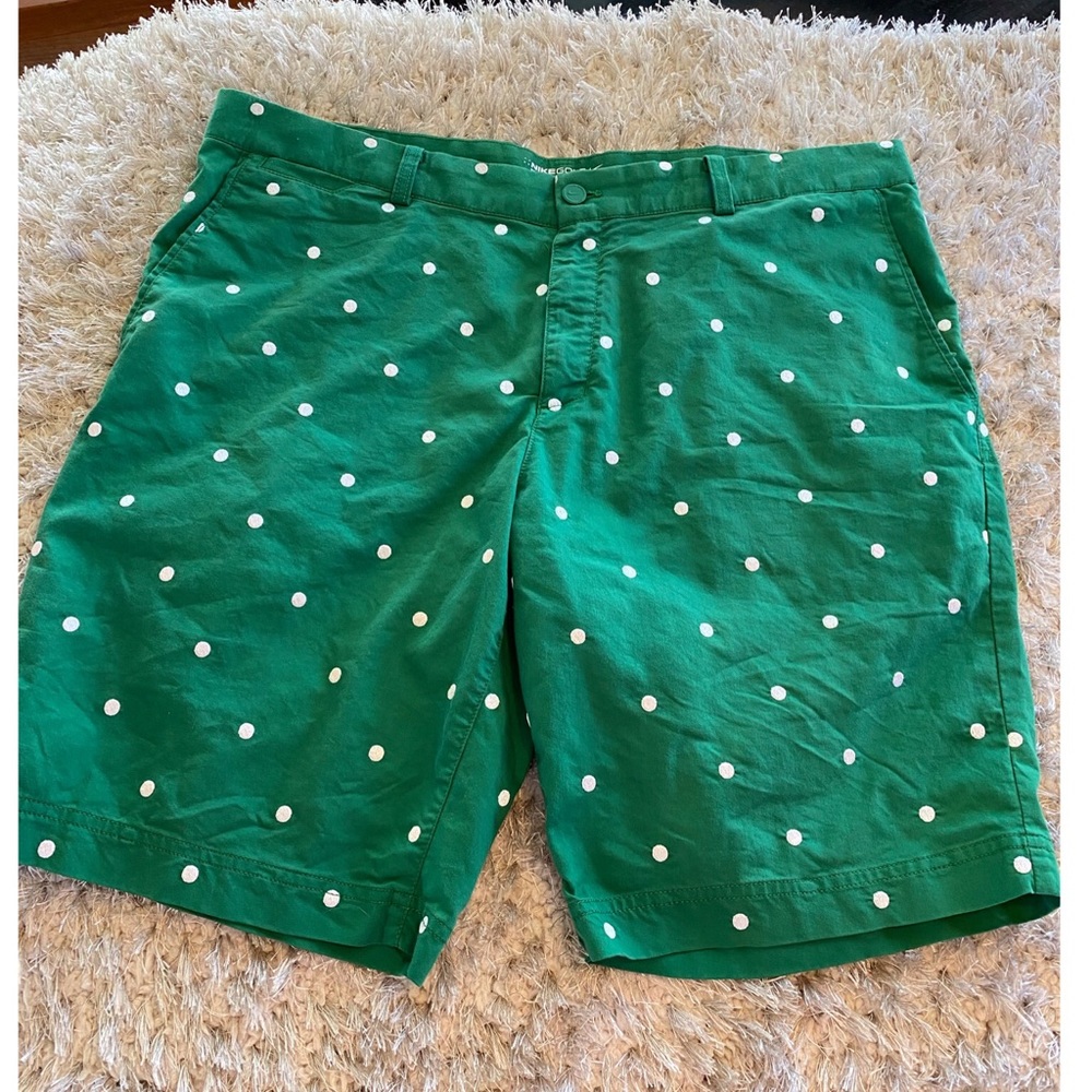 Nike Golf Green Polka Dot Shorts Size 38